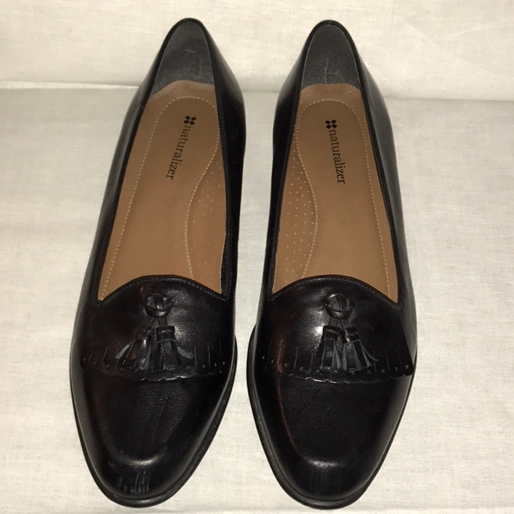Naturalizer tasseled flats